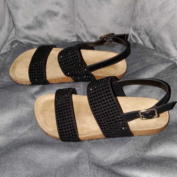 Aldo Girls Sandals - Picture 2 of 5